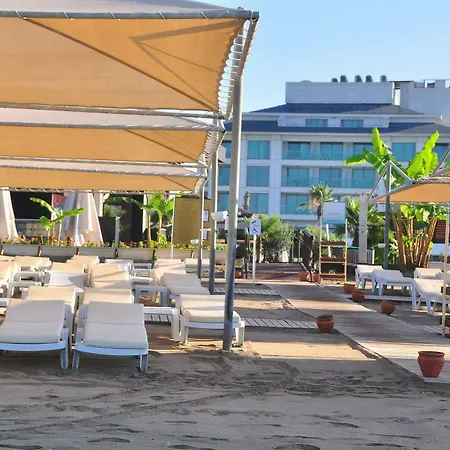 Dionis & Hotel 4*