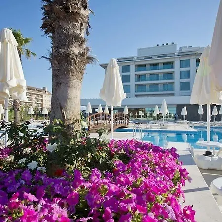 Hotel Dionis & 4*